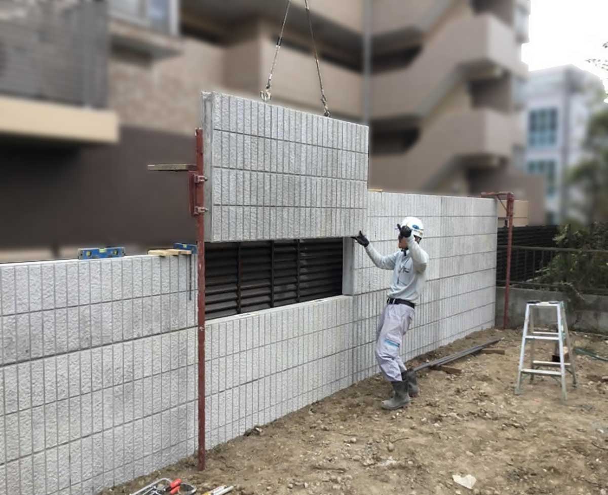 擁 壁 土 留め
